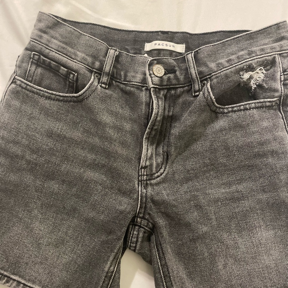 PacSun Gray High Rise Jeans with Modern Distressed Look